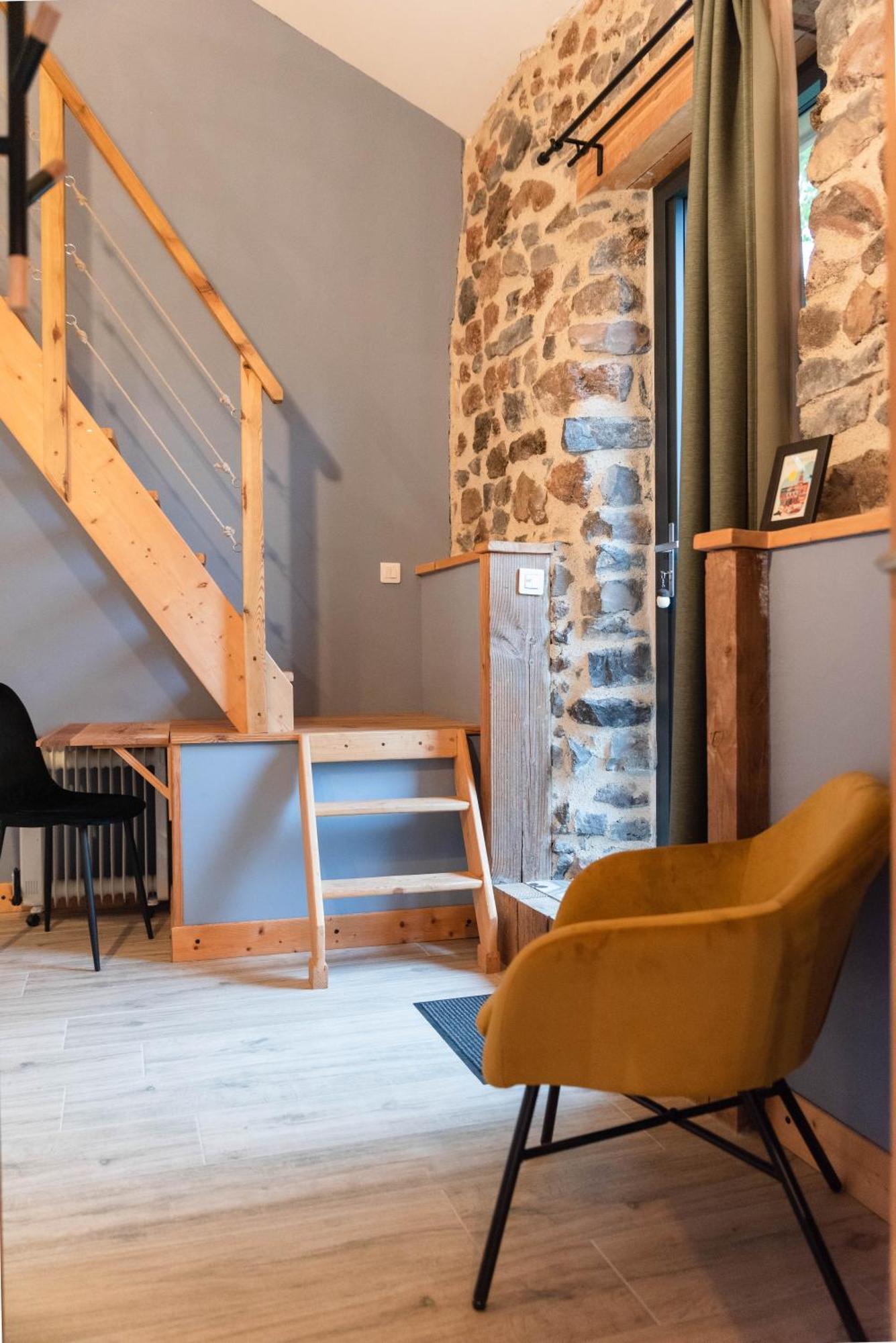 Bed and Breakfast Les Balcons De La Terrasse Arsac-en-Velay Экстерьер фото